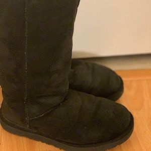 Classic tall Ugg boots